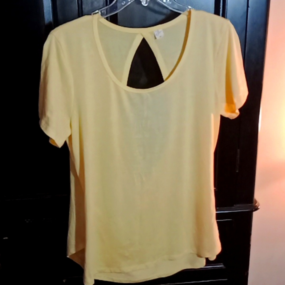 Ellie M Yellow Shirt